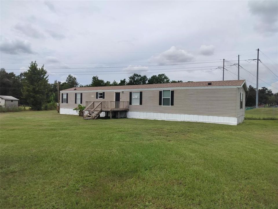 For Sale: $237,900 (3 beds, 2 baths, 1216 Square Feet)