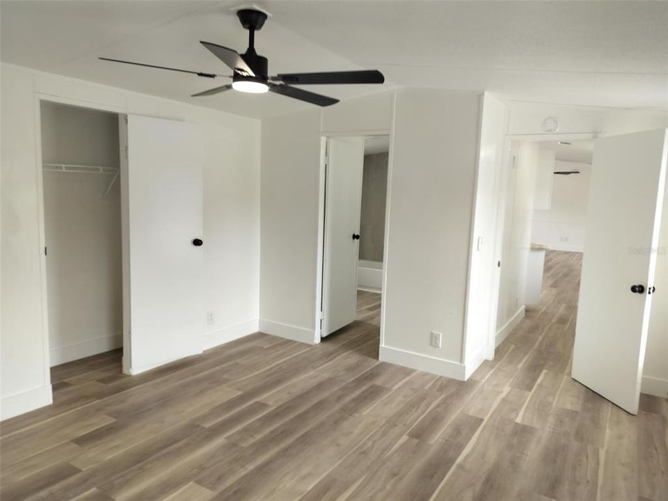 For Sale: $237,900 (3 beds, 2 baths, 1216 Square Feet)