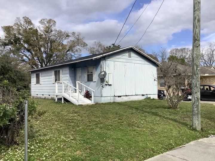 待售: $180,000 (3 贝兹, 2 浴室, 984 平方英尺)