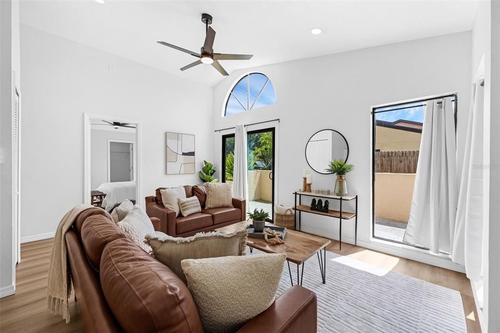 En Venta: $320,000 (3 camas, 2 baños, 1312 Pies cuadrados)