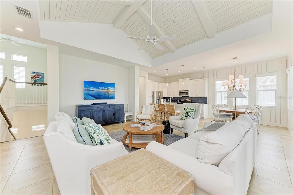 待售: $1,250,000 (3 贝兹, 2 浴室, 2072 平方英尺)