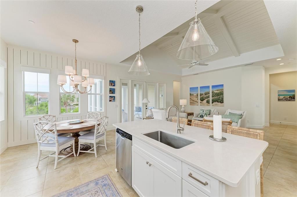 待售: $1,250,000 (3 贝兹, 2 浴室, 2072 平方英尺)