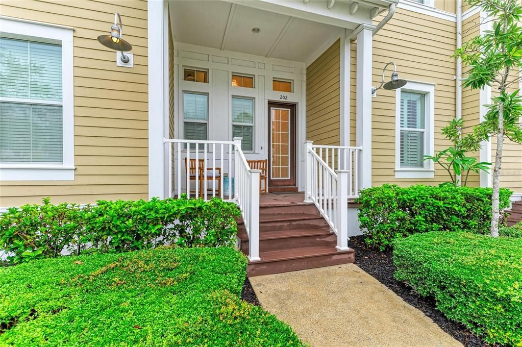 待售: $1,250,000 (3 贝兹, 2 浴室, 2072 平方英尺)