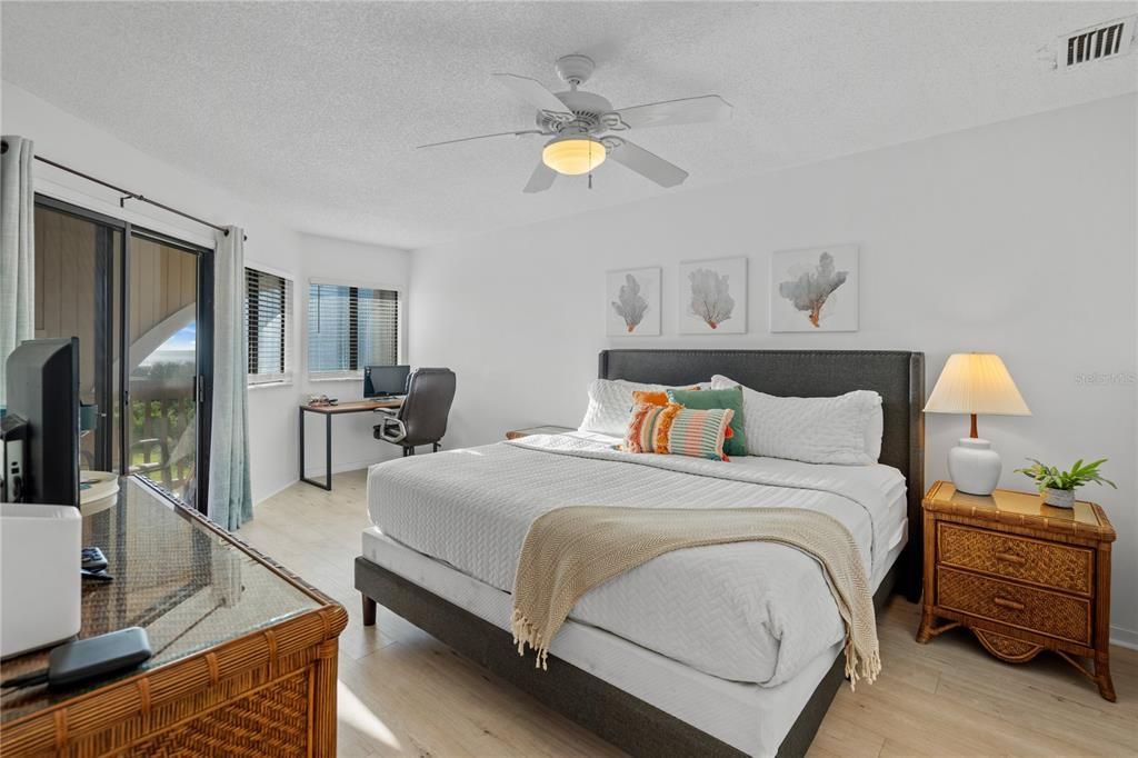 待售: $523,000 (2 贝兹, 2 浴室, 1065 平方英尺)