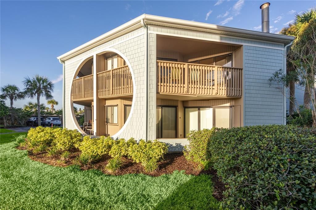 待售: $523,000 (2 贝兹, 2 浴室, 1065 平方英尺)