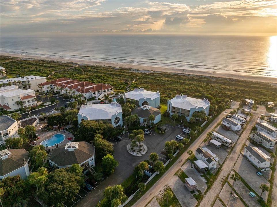 待售: $523,000 (2 贝兹, 2 浴室, 1065 平方英尺)