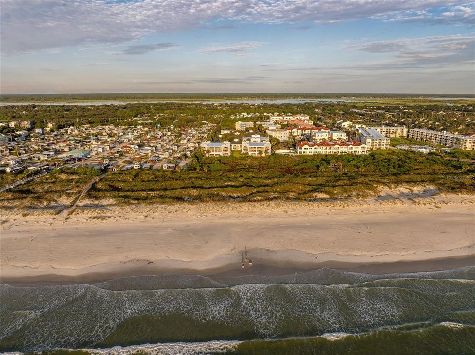 待售: $523,000 (2 贝兹, 2 浴室, 1065 平方英尺)