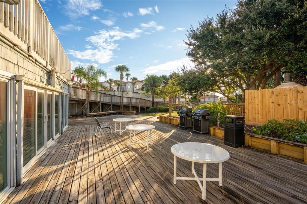 待售: $523,000 (2 贝兹, 2 浴室, 1065 平方英尺)