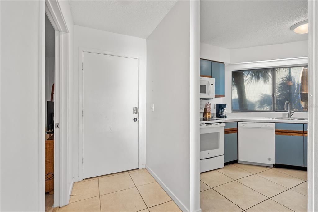 待售: $523,000 (2 贝兹, 2 浴室, 1065 平方英尺)