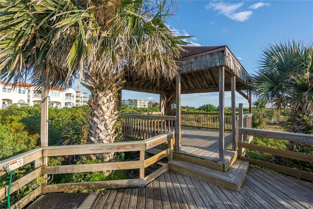 待售: $523,000 (2 贝兹, 2 浴室, 1065 平方英尺)