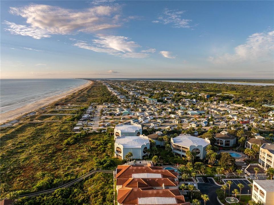 待售: $523,000 (2 贝兹, 2 浴室, 1065 平方英尺)