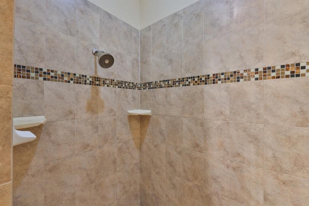 待售: $375,000 (3 贝兹, 2 浴室, 2154 平方英尺)