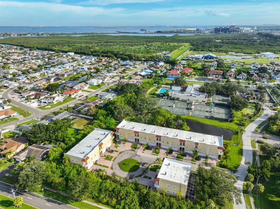 待售: $375,000 (3 贝兹, 2 浴室, 2154 平方英尺)