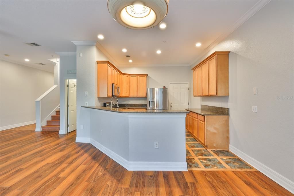 待售: $375,000 (3 贝兹, 2 浴室, 2154 平方英尺)