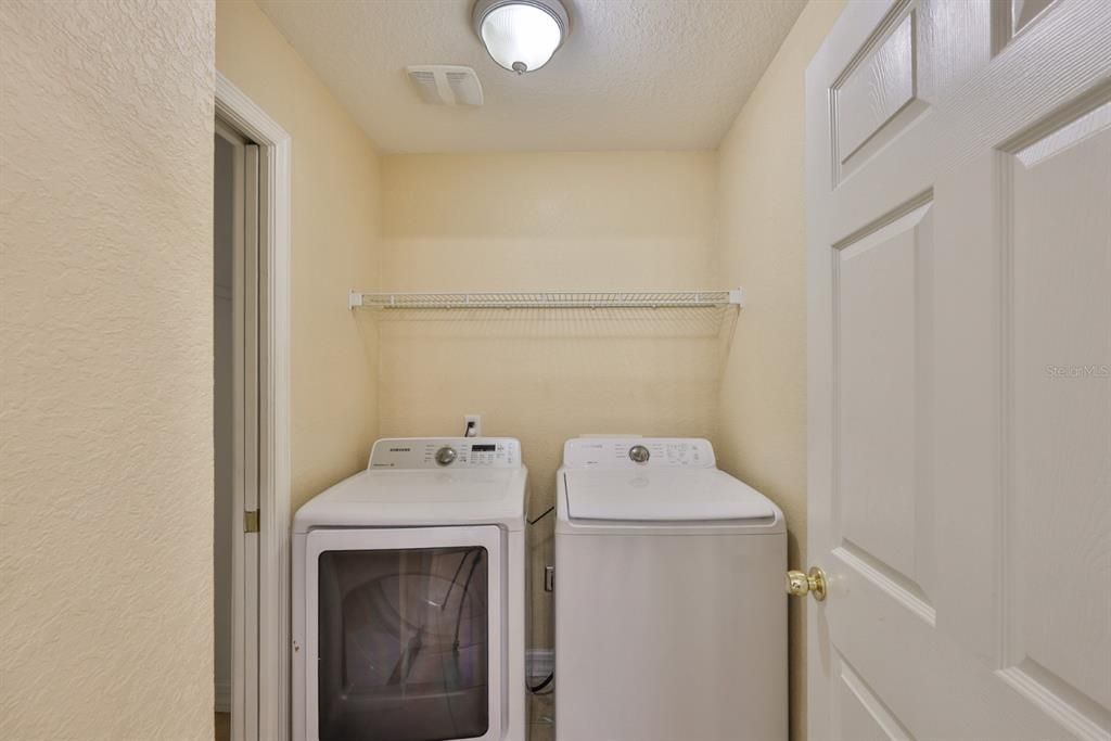 待售: $375,000 (3 贝兹, 2 浴室, 2154 平方英尺)