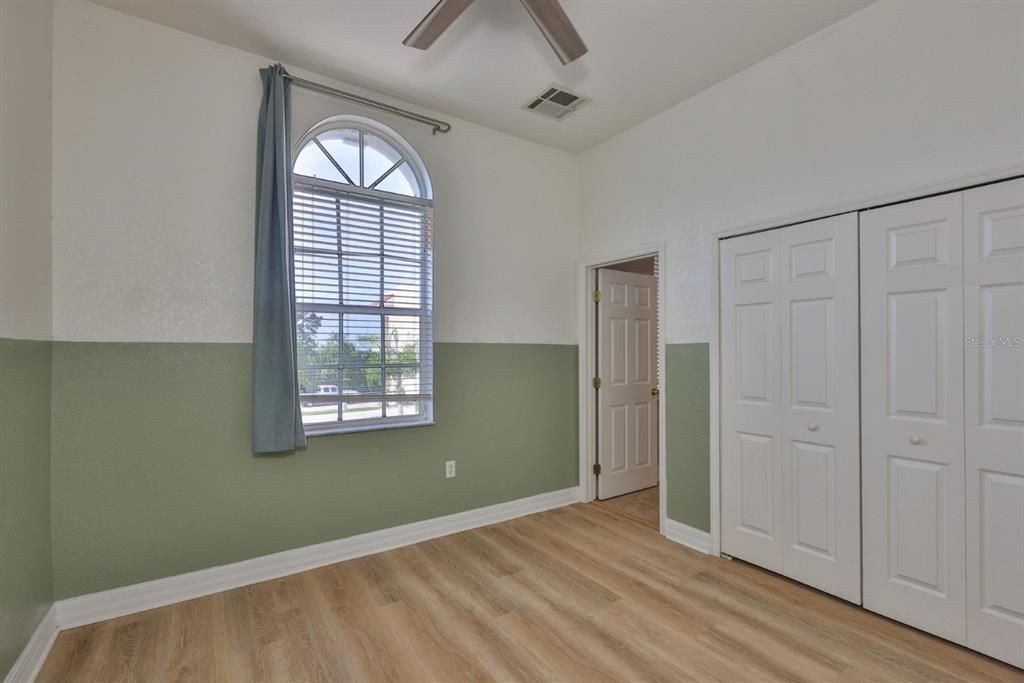 待售: $375,000 (3 贝兹, 2 浴室, 2154 平方英尺)