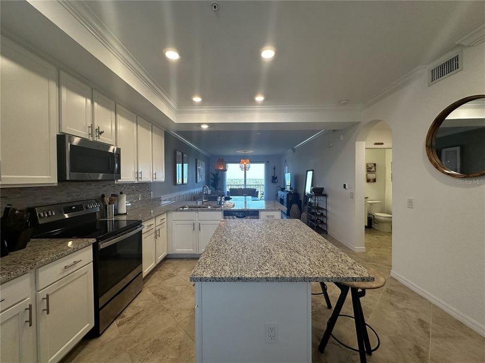 For Rent: $6,000 (2 beds, 2 baths, 1120 Square Feet)