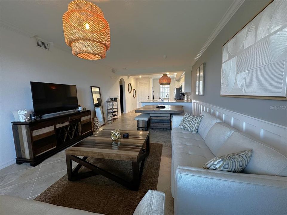 For Rent: $6,000 (2 beds, 2 baths, 1120 Square Feet)