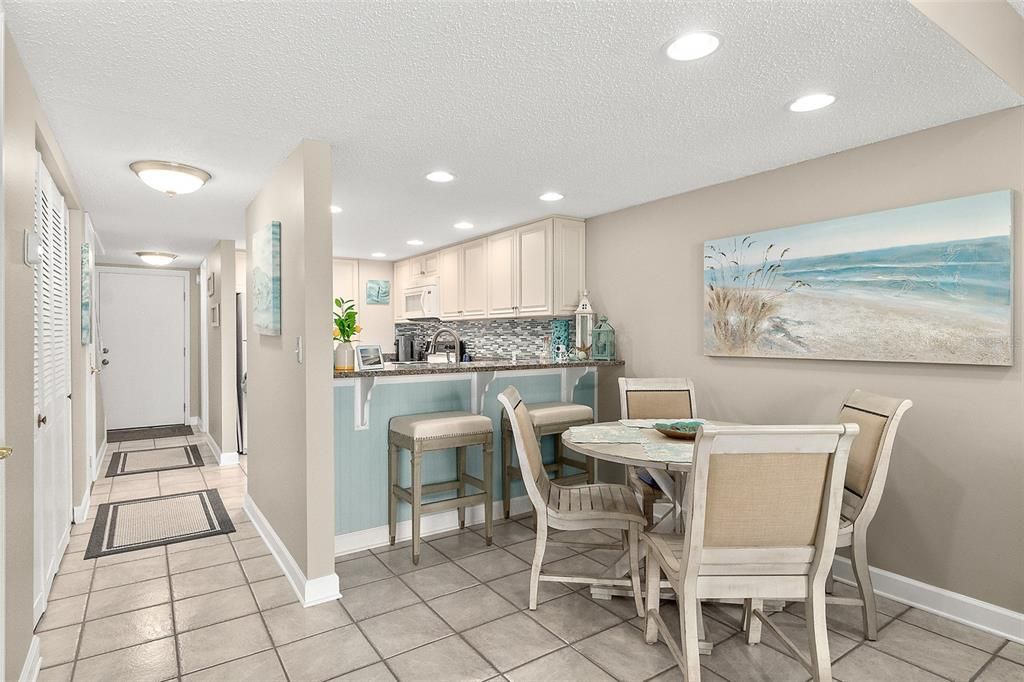 На продажу: $479,000 (2 спален, 2 ванн, 1202 Квадратных фут)