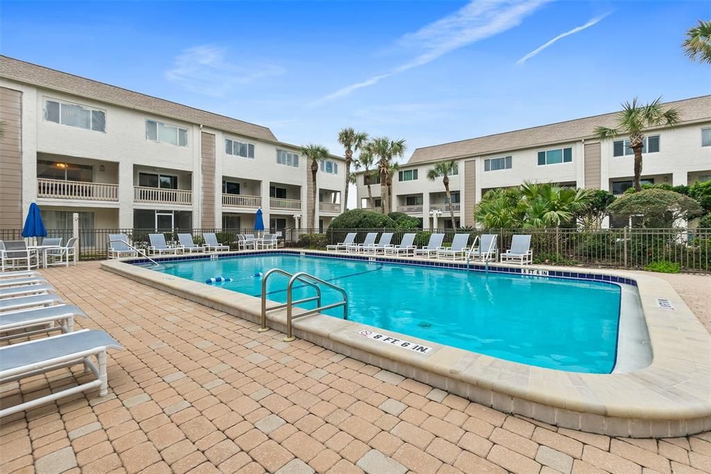 На продажу: $479,000 (2 спален, 2 ванн, 1202 Квадратных фут)