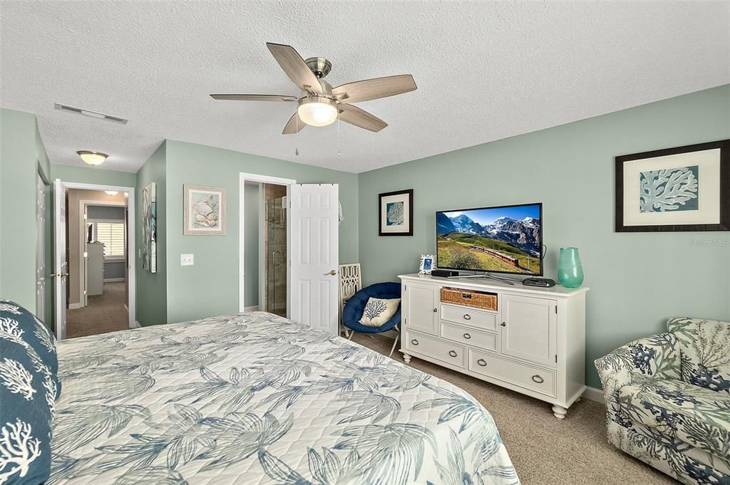 На продажу: $479,000 (2 спален, 2 ванн, 1202 Квадратных фут)