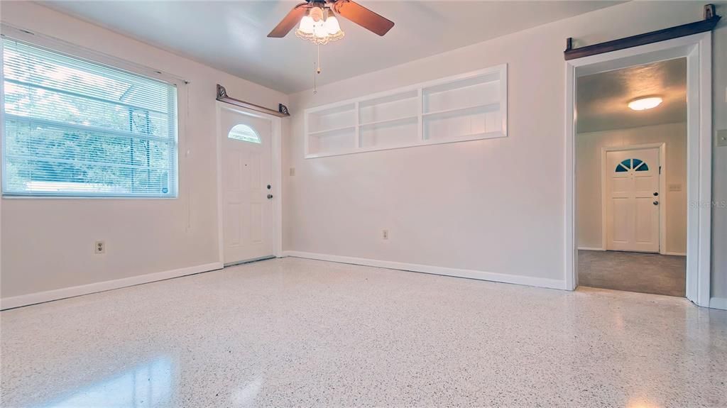 На продажу: $347,900 (3 спален, 2 ванн, 1511 Квадратных фут)