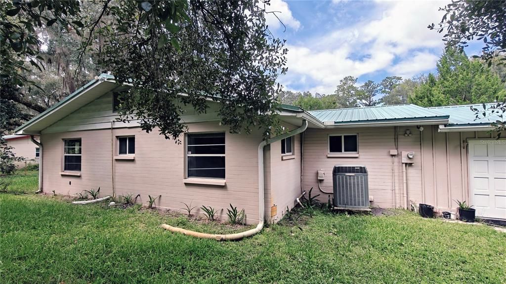 На продажу: $347,900 (3 спален, 2 ванн, 1511 Квадратных фут)