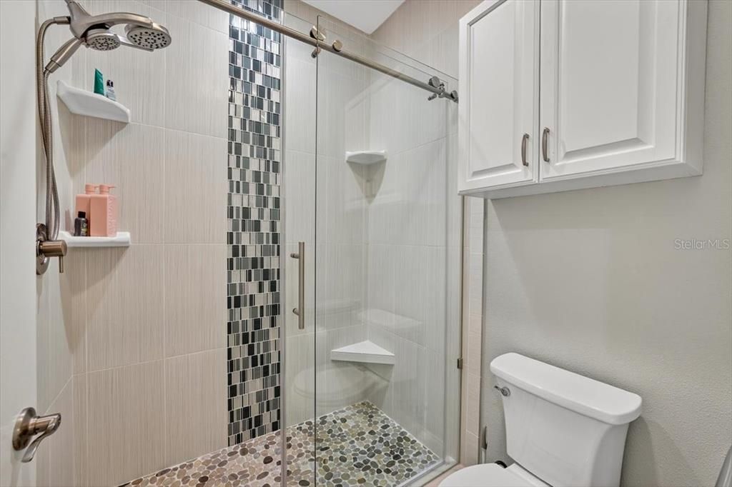 Active With Contract: $895,000 (6 beds, 5 baths, 3603 Square Feet)