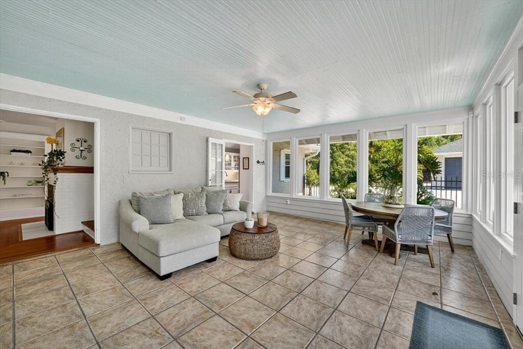 Active With Contract: $895,000 (6 beds, 5 baths, 3603 Square Feet)