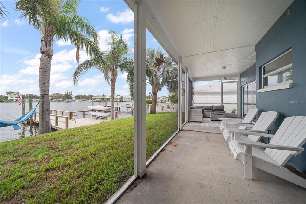 For Sale: $950,000 (2 beds, 2 baths, 1351 Square Feet)