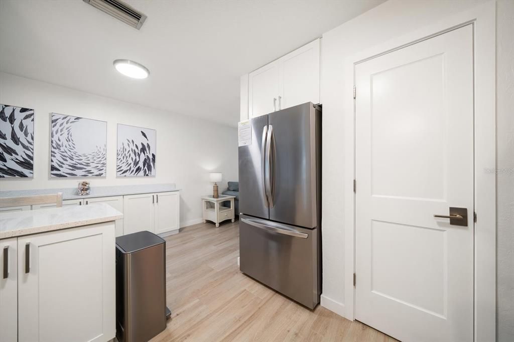 For Sale: $950,000 (2 beds, 2 baths, 1351 Square Feet)