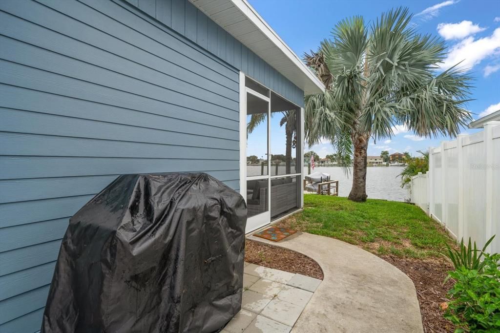 For Sale: $950,000 (2 beds, 2 baths, 1351 Square Feet)