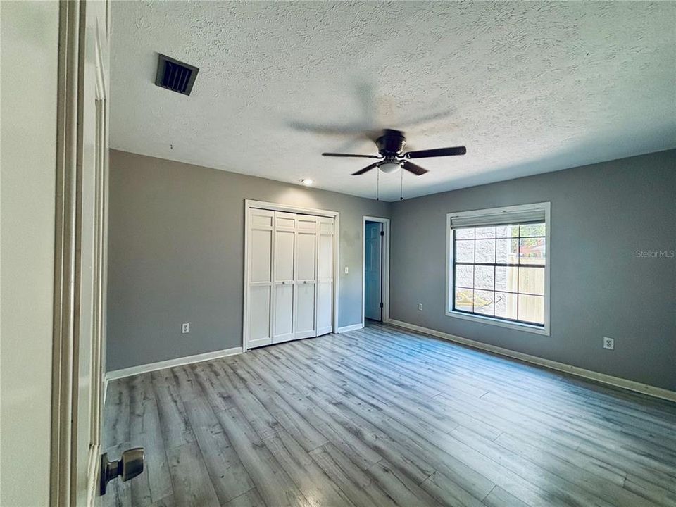 合同活跃: $579,000 (4 贝兹, 3 浴室, 2752 平方英尺)