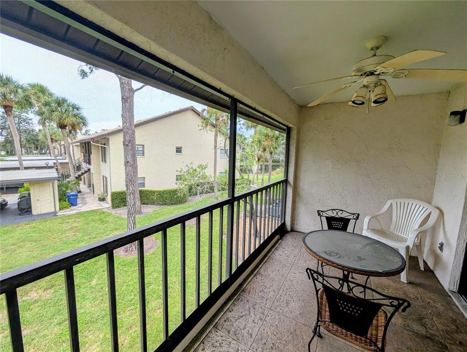 Active With Contract: $159,000 (2 beds, 2 baths, 1064 Square Feet)