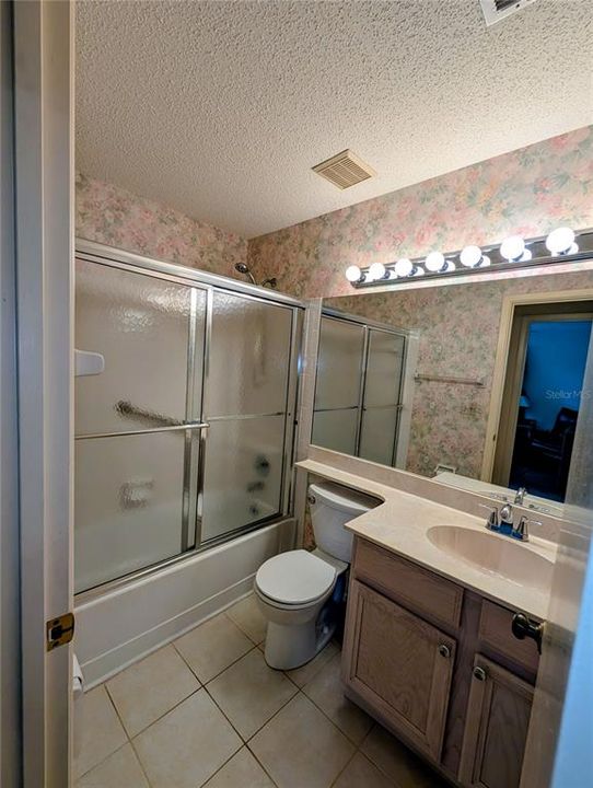 Active With Contract: $159,000 (2 beds, 2 baths, 1064 Square Feet)