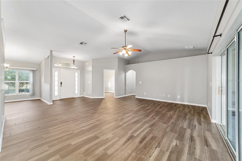 Active With Contract: $2,270 (3 beds, 2 baths, 2158 Square Feet)