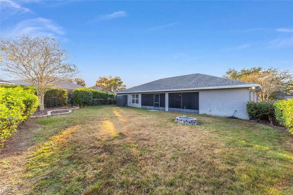 Active With Contract: $2,270 (3 beds, 2 baths, 2158 Square Feet)