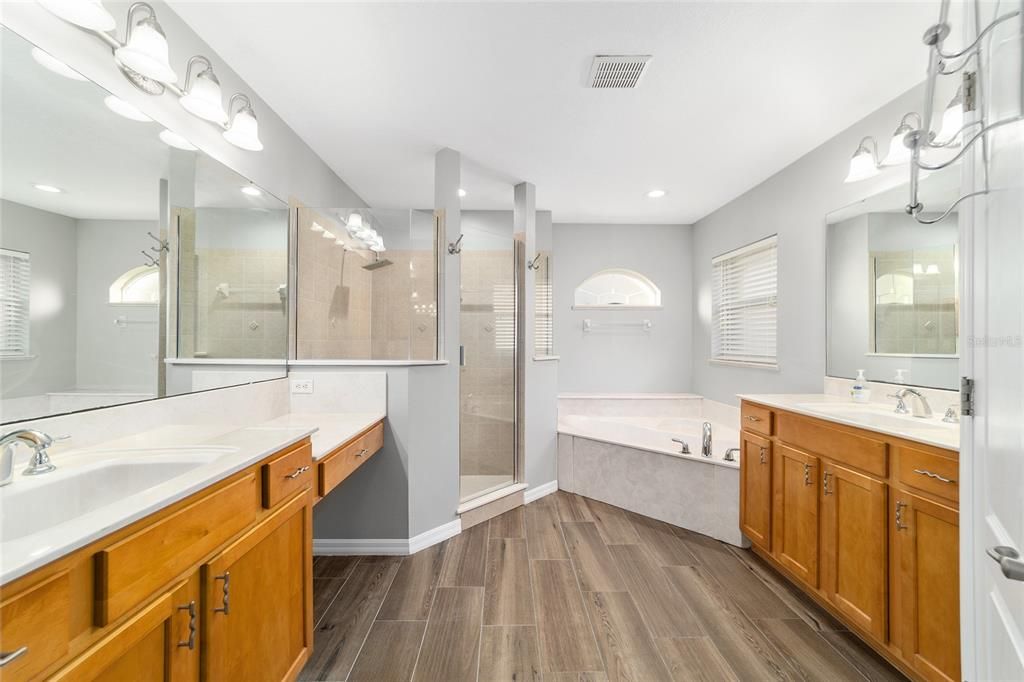 Active With Contract: $2,270 (3 beds, 2 baths, 2158 Square Feet)