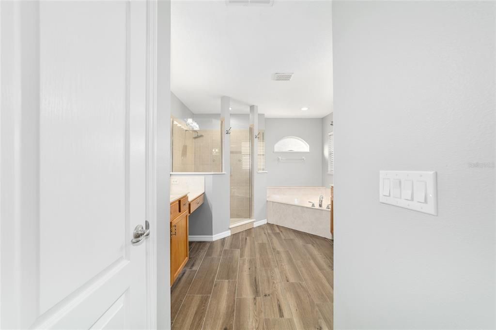 Active With Contract: $2,270 (3 beds, 2 baths, 2158 Square Feet)