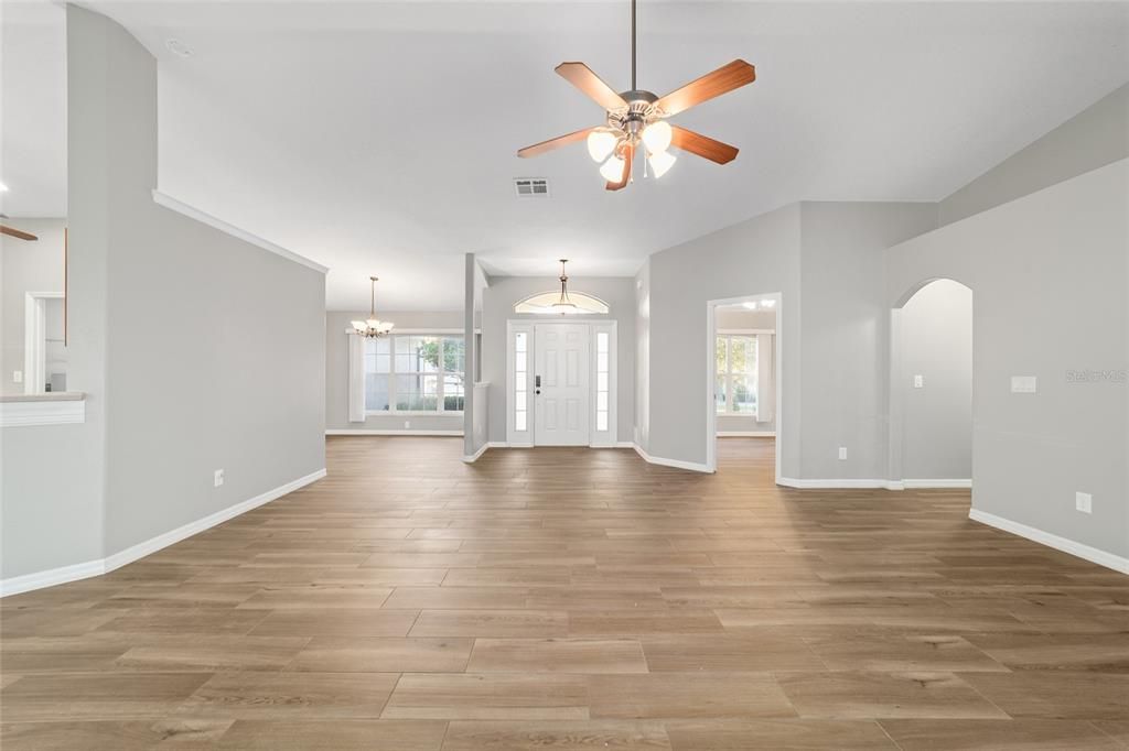 Active With Contract: $2,270 (3 beds, 2 baths, 2158 Square Feet)