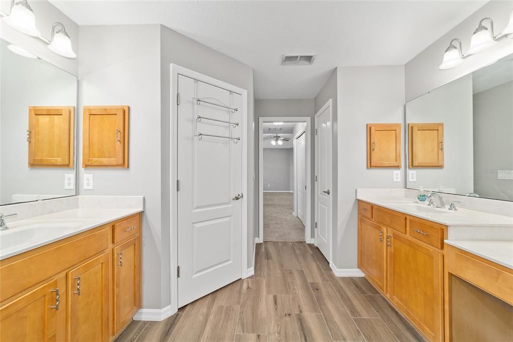 Active With Contract: $2,270 (3 beds, 2 baths, 2158 Square Feet)