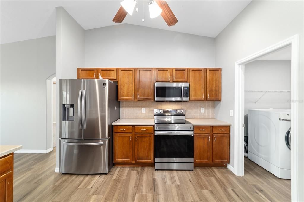 Active With Contract: $2,270 (3 beds, 2 baths, 2158 Square Feet)