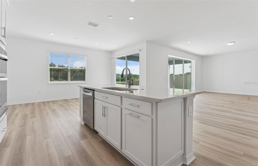 Active With Contract: $459,520 (5 beds, 4 baths, 3416 Square Feet)