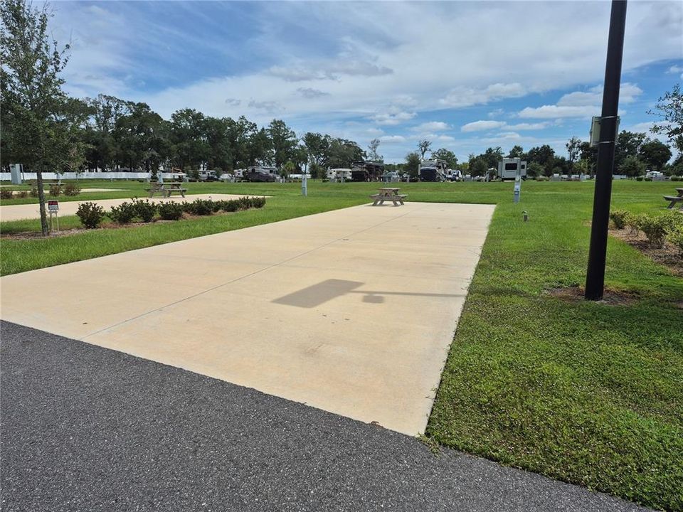 待售: $175,500 (0.08 acres)