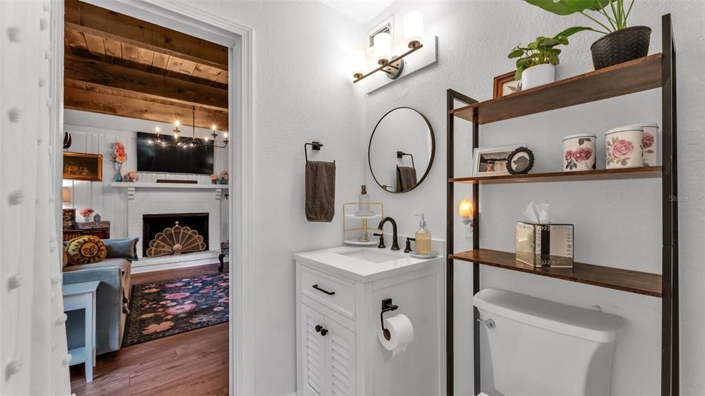 Active With Contract: $465,000 (3 beds, 2 baths, 2368 Square Feet)