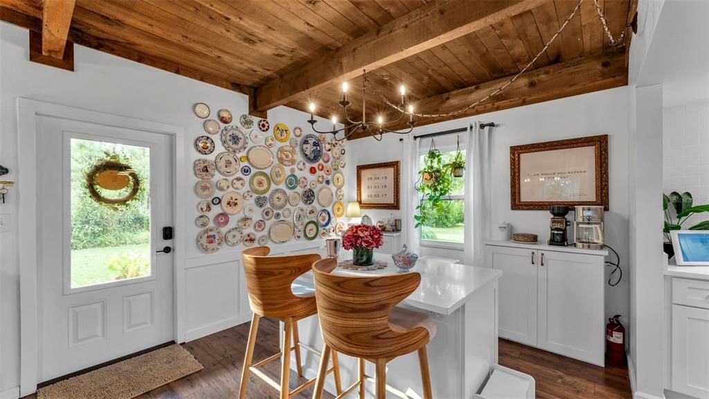 Active With Contract: $465,000 (3 beds, 2 baths, 2368 Square Feet)