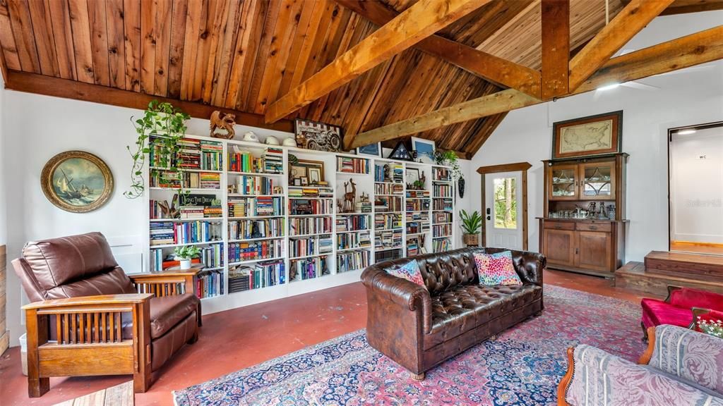 Active With Contract: $465,000 (3 beds, 2 baths, 2368 Square Feet)