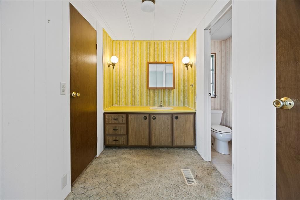 Active With Contract: $95,000 (3 beds, 2 baths, 1152 Square Feet)