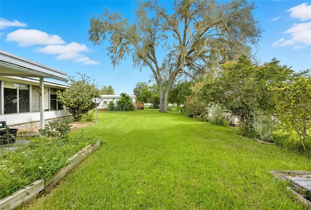 Active With Contract: $95,000 (3 beds, 2 baths, 1152 Square Feet)