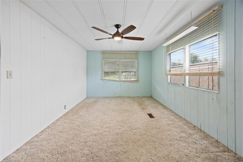 Active With Contract: $95,000 (3 beds, 2 baths, 1152 Square Feet)